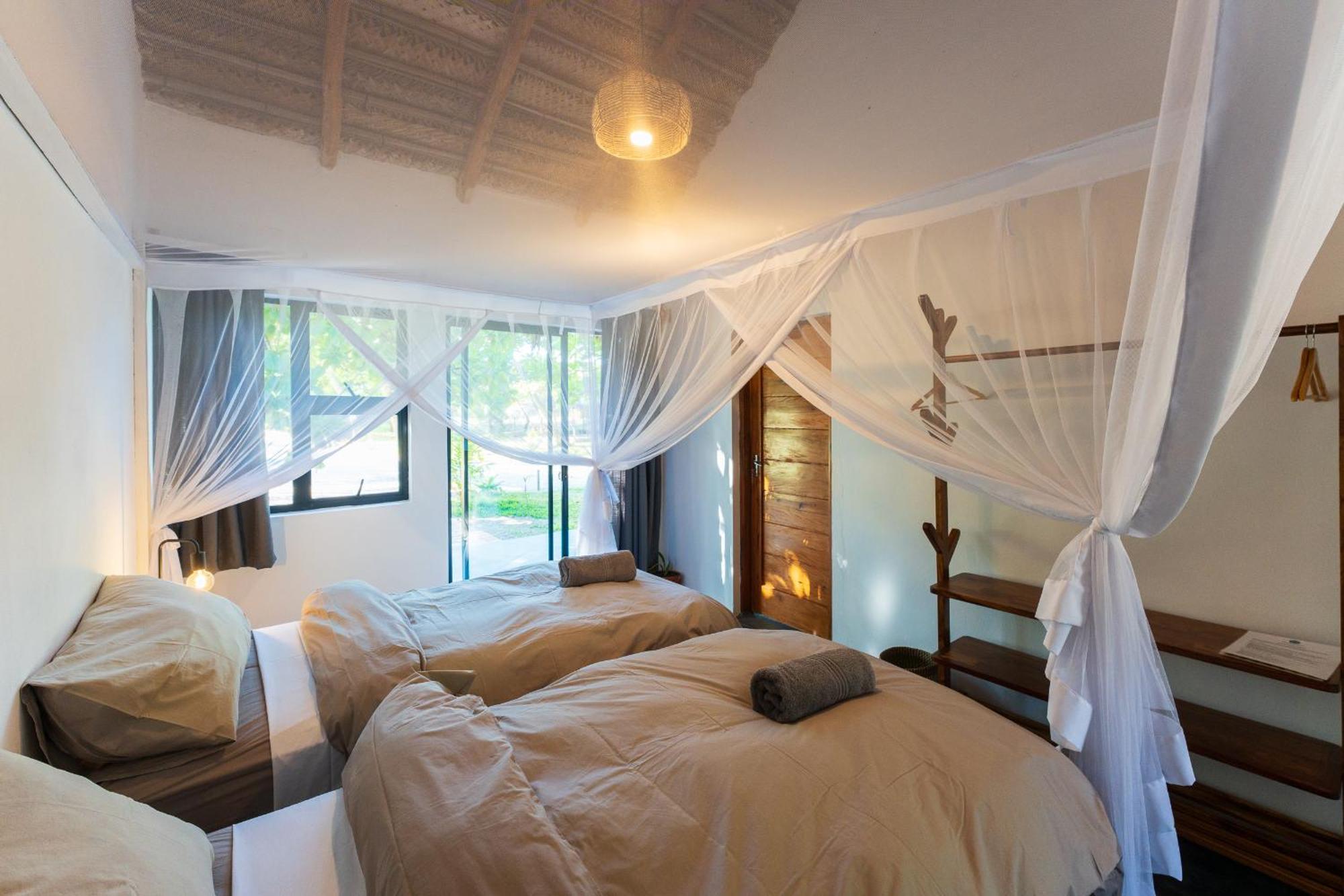 Kumba Lodge Tofo Exterior photo